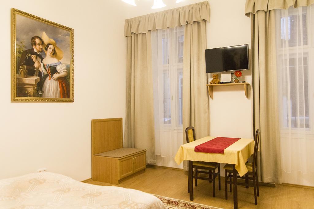Authentic Klauzal Apartment Budapest Ngoại thất bức ảnh